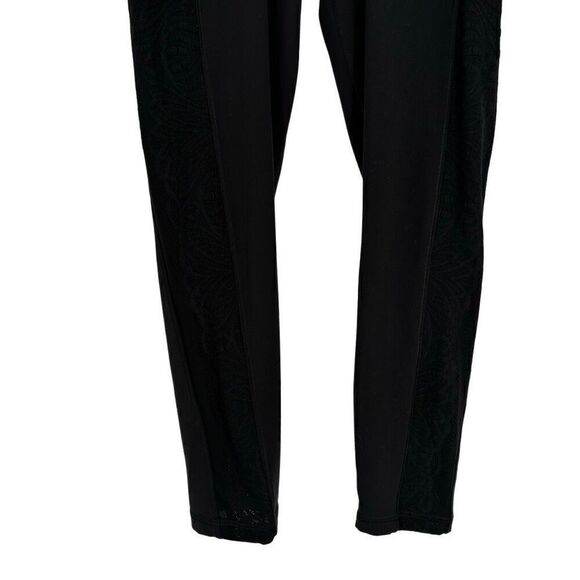 Athleta Salutation Stash II Lace 7/8 Tight Leggings Black XS - Picture 4 of 11